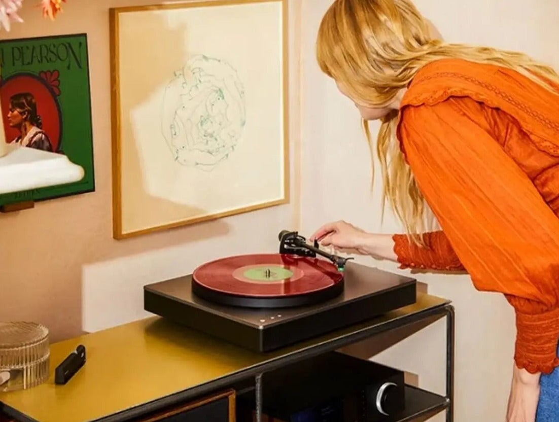 Cambridge Audio Alva ST Turntable Dubai Audio