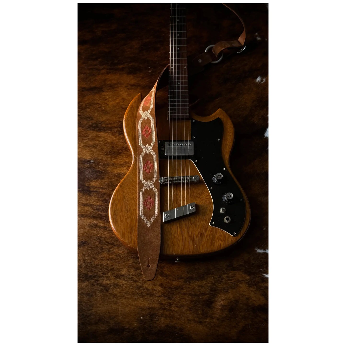 Blue Bell Straps Talisman - Amber Suede Guitar Straps Blue Bell Art of Guitar