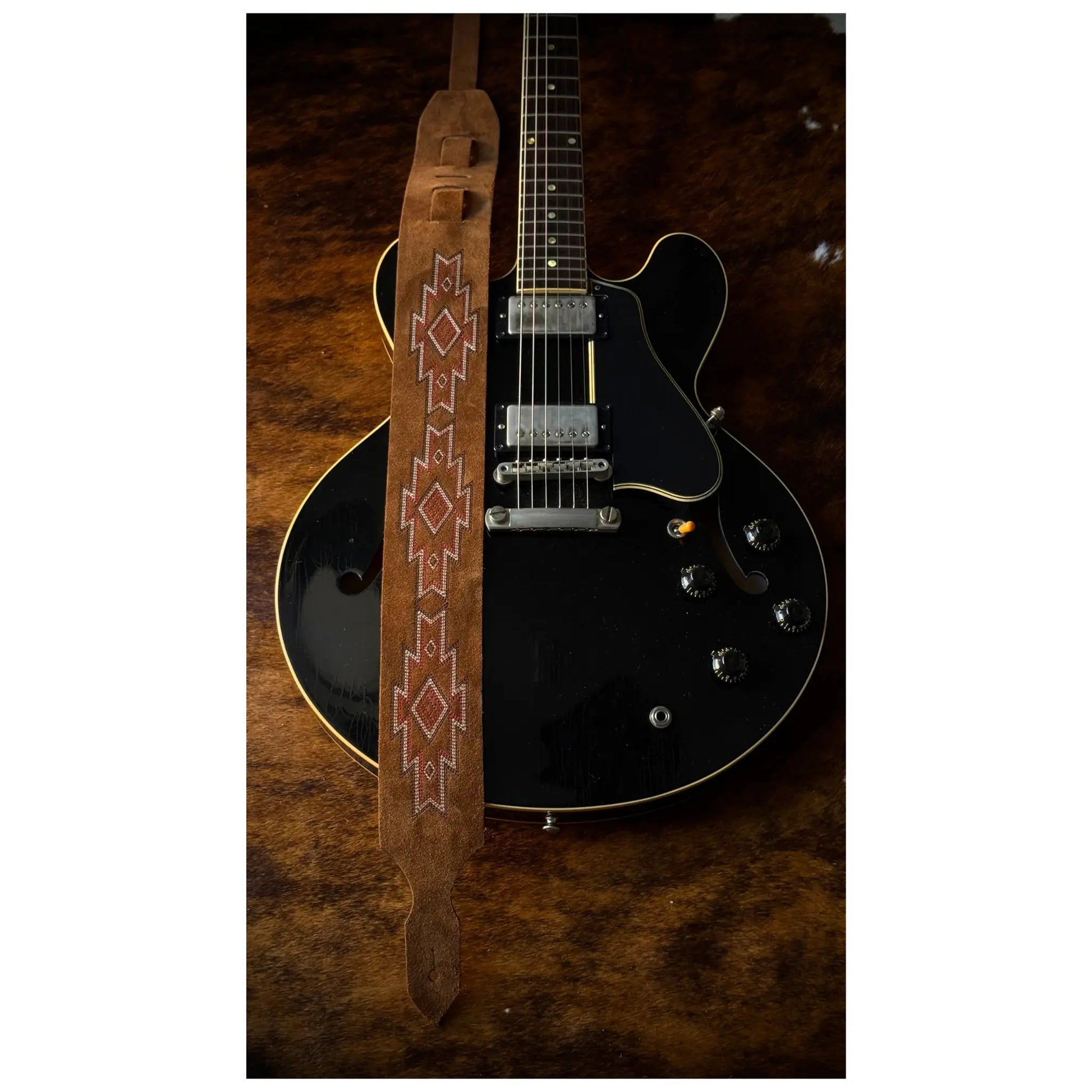 Blue Bell Straps Totem - Amber Suede Guitar Straps Blue Bell Art of Guitar
