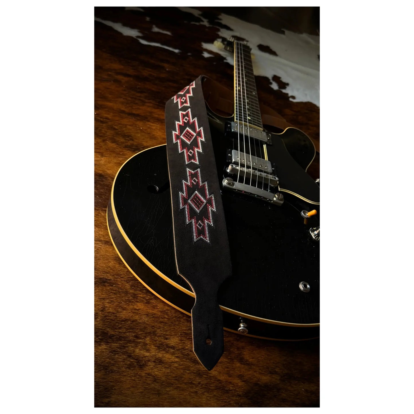Blue Bell Straps Totem - Black Suede Guitar Straps Blue Bell Art of Guitar