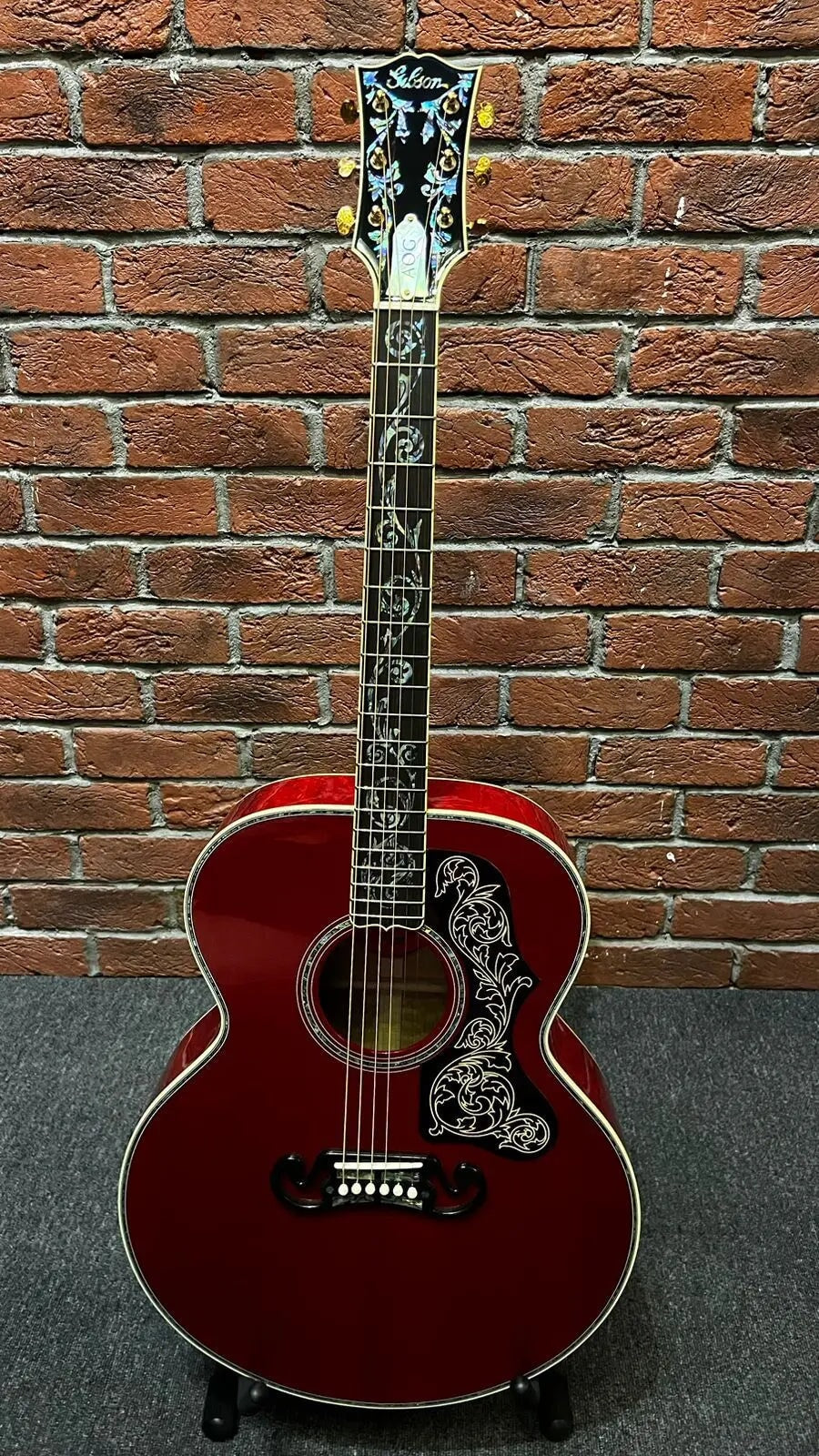 Gibson Acoustic Ultima (SJ) - Vine Cherry 200 Acoustic Guitars Gibson Art of Guitar