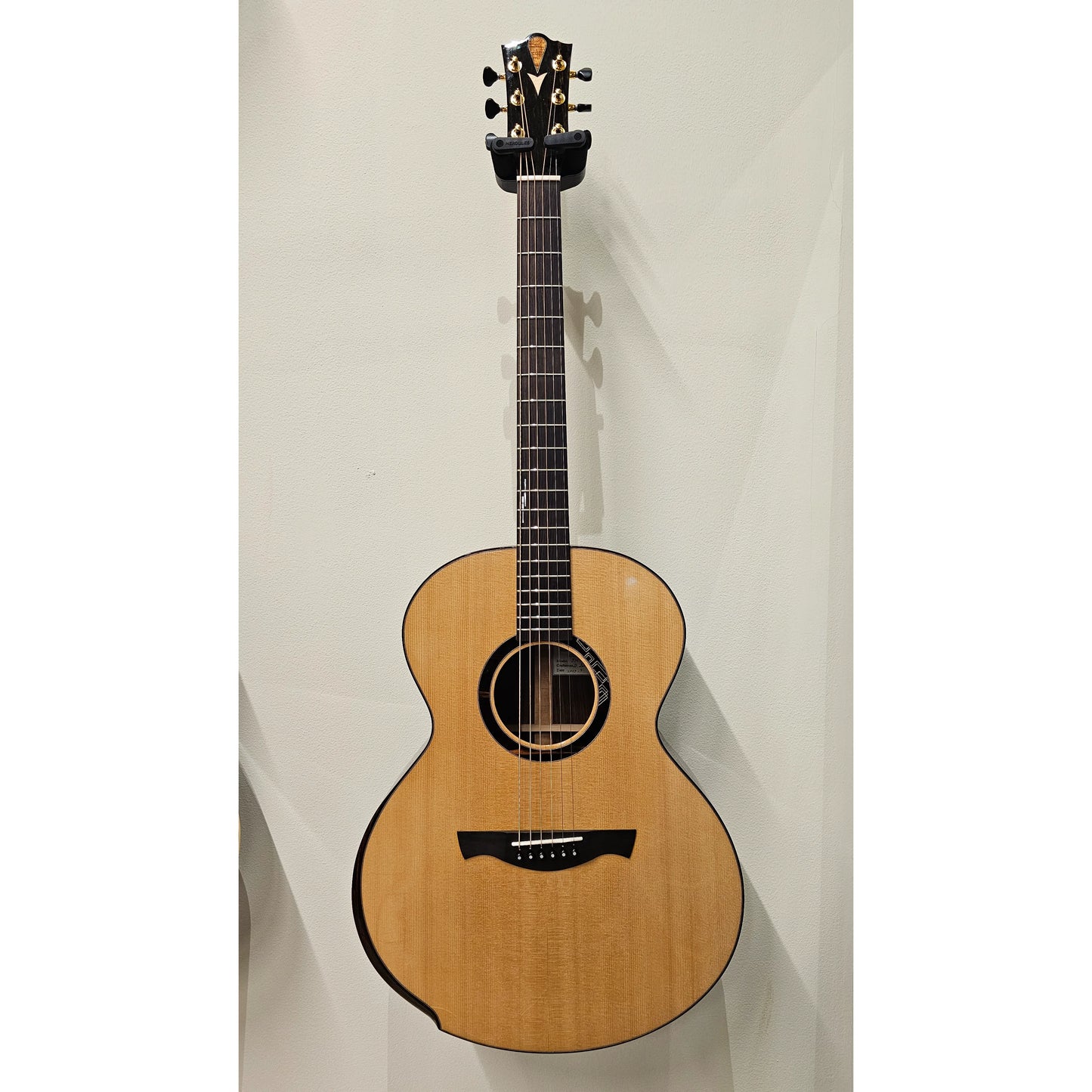 K. Yairi Solo Works JM Custom Acoustic Guitar K. Yairi Art of Guitar