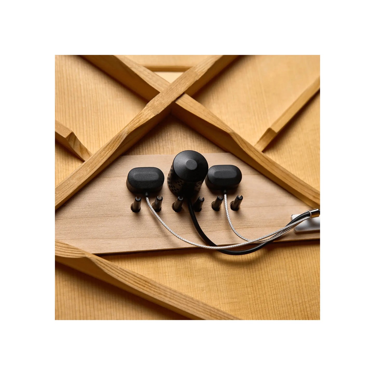L.R. Baggs - HiFi Duet Acoustic Guitar Pickup and soundhole mounted mixing preamp Guitar Pickups L.R. Baggs Art of Guitar