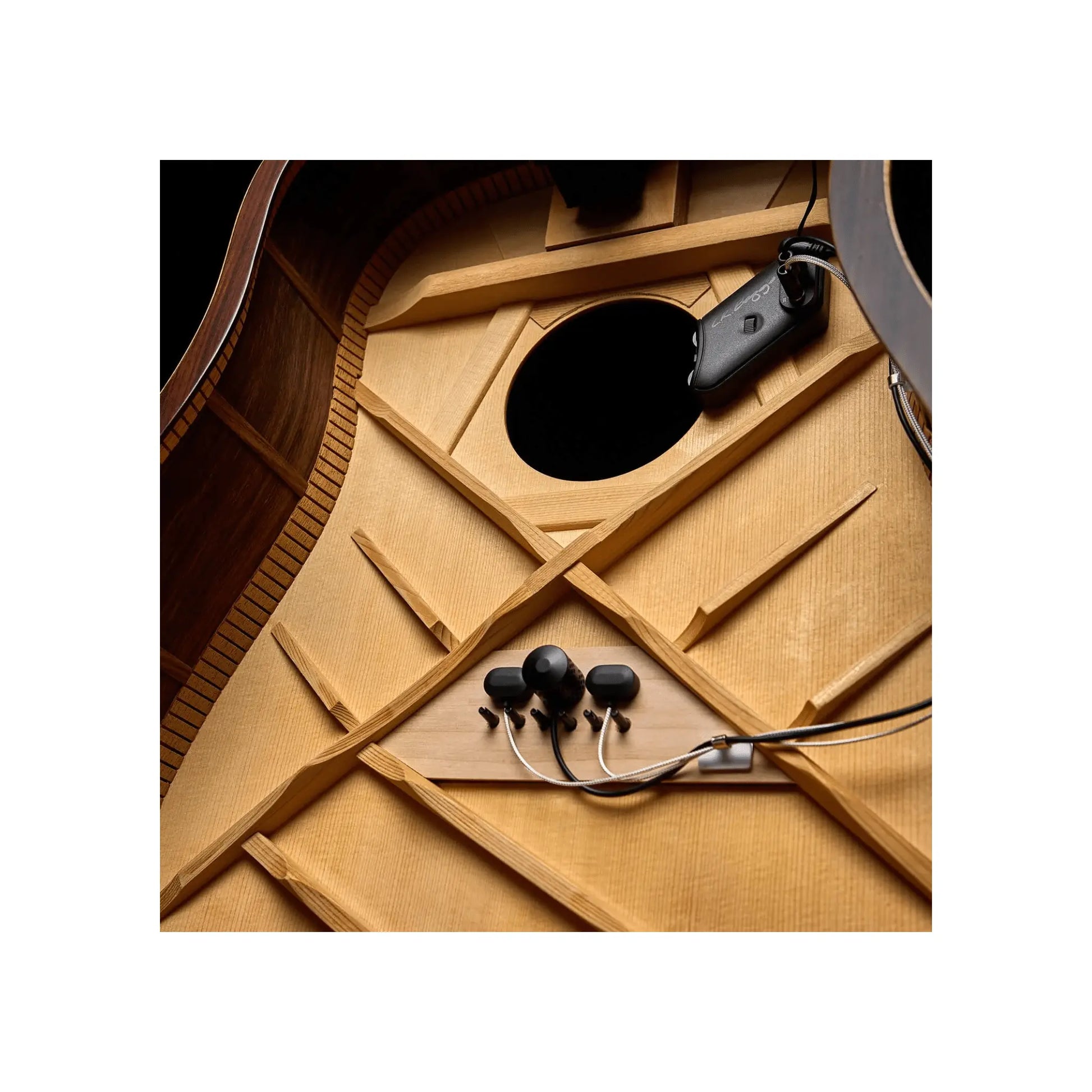 L.R. Baggs - HiFi Duet Acoustic Guitar Pickup and soundhole mounted mixing preamp Guitar Pickups L.R. Baggs Art of Guitar