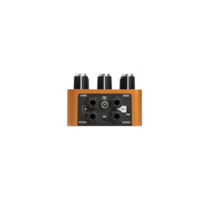 Universal Audio UAFX Woodrow ’55 Instrument Amplifier Pedal Amplifiers Universal Audio Art of Guitar